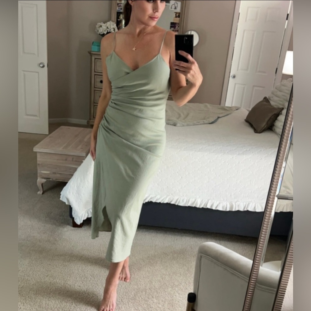 Sleek Zara  Sage midi Dress with Spaghetti Straps small